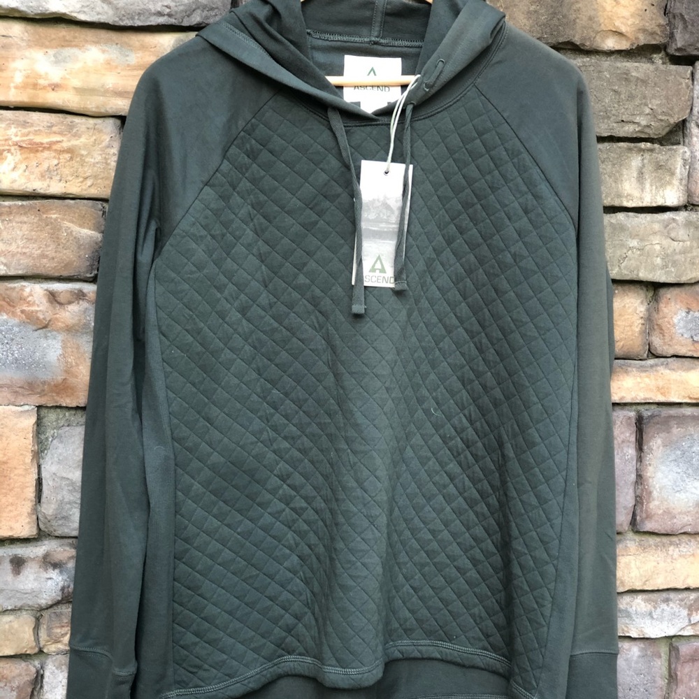 Ascend women’s large quilt front hoodie olive